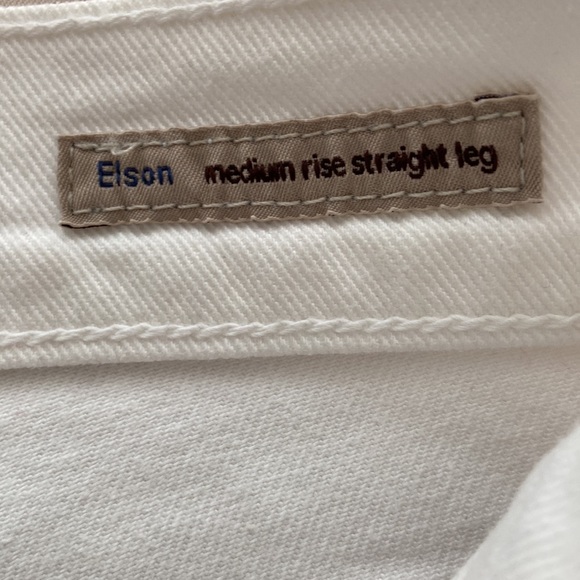 Citizen of Humanity Elson Medium Rise Straight Leg - Picture 4 of 7